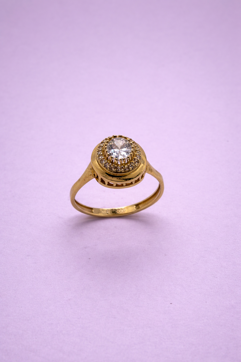 Eleganter Damenring aus 585 Gold (14 Karat)