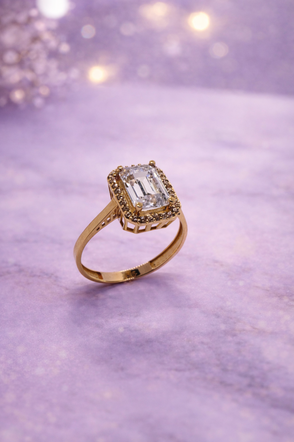 Eleganter Damenring aus 585 Gold (14 Karat)