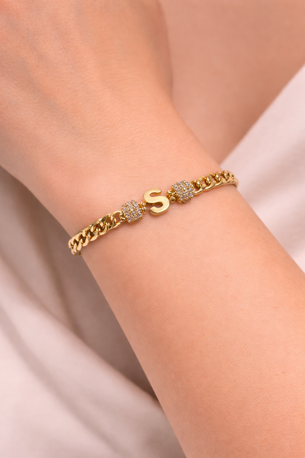 14 Karat Goldarmband mit Buchstabe S (585)