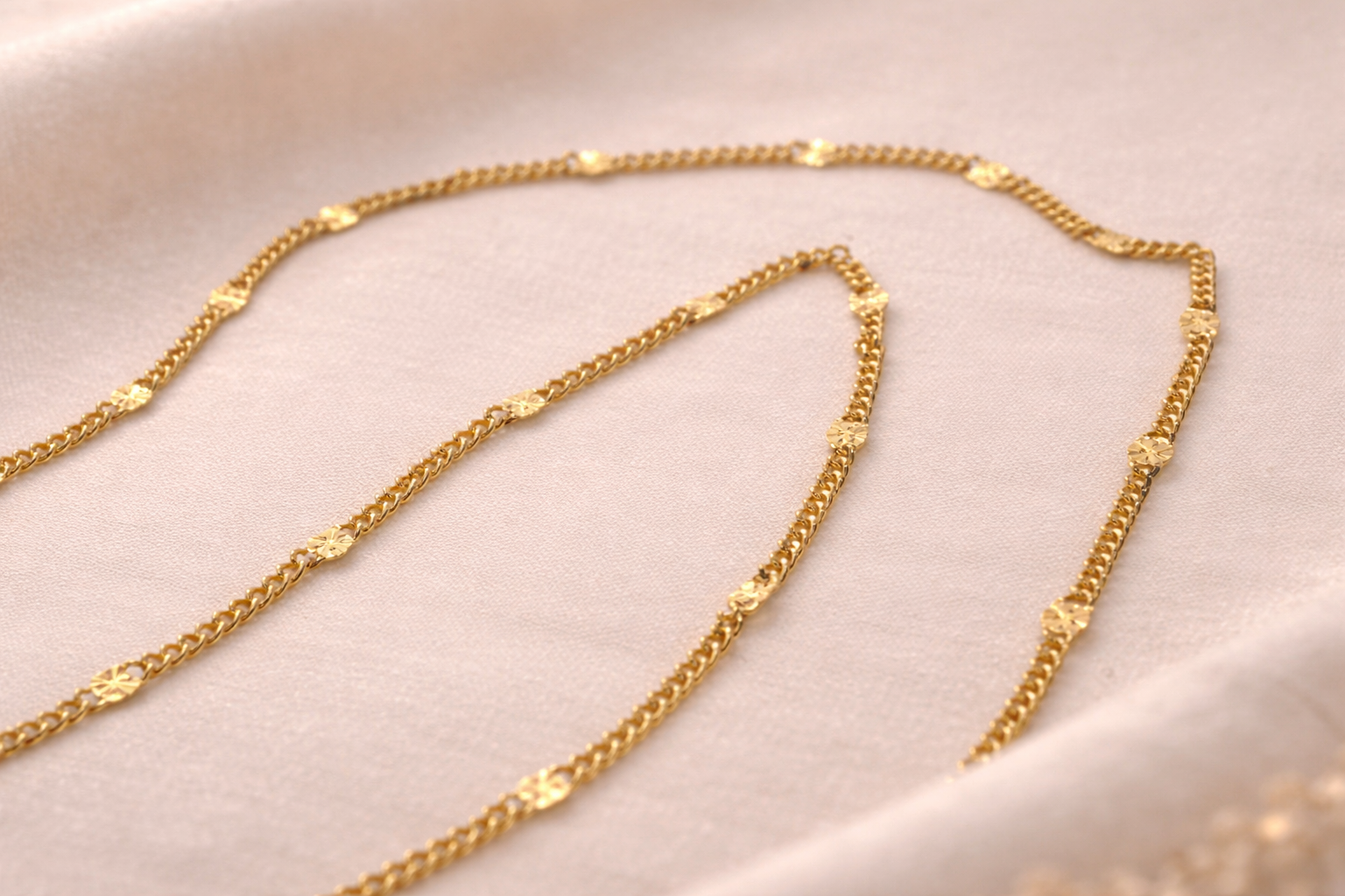 Elegante 14 Karat Goldkette mit feinen Details