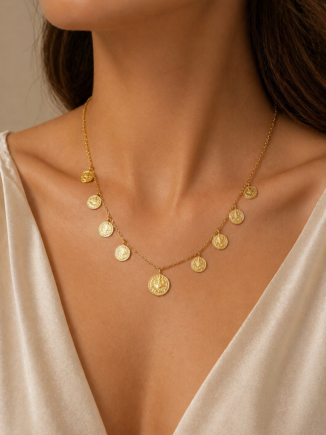 Feine 22 Karat Gold Münz-Halskette – Elegantes Design mit Anhängern