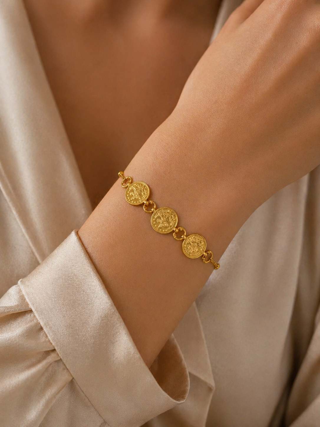 Elegantes 22 Karat Gold Münzarmband – Feines Design