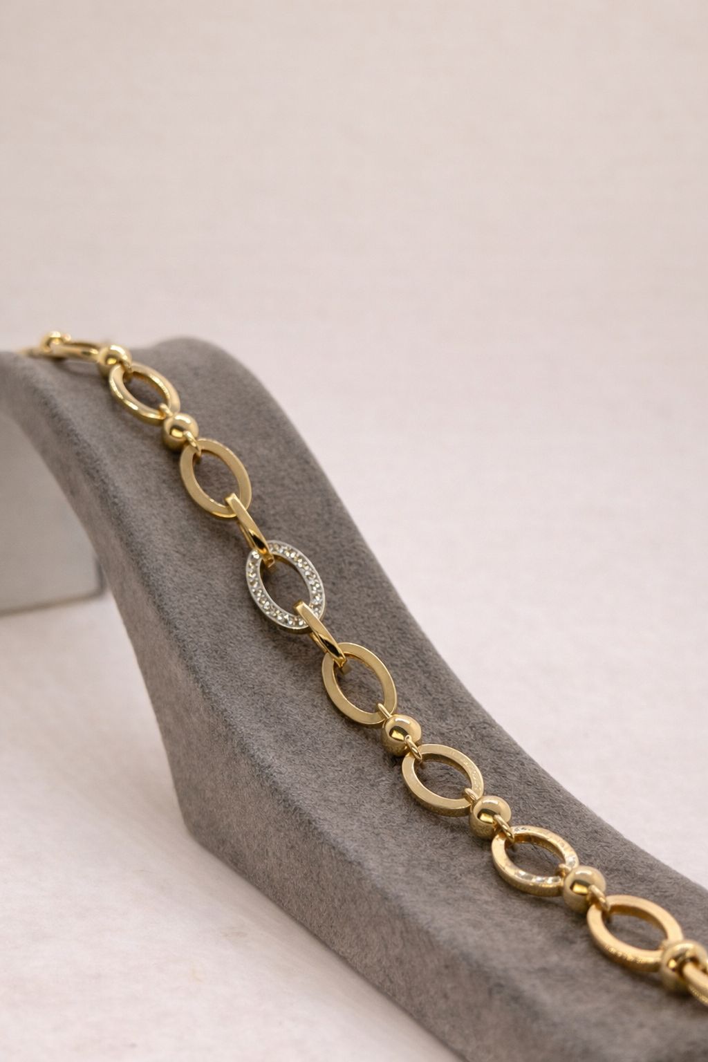 Elegantes Armband aus 14 Karat Gold