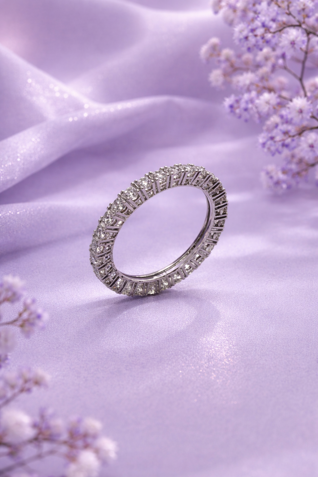 Eleganter Memoire-Ring aus 14 Karat Weißgold mit Zirkonia